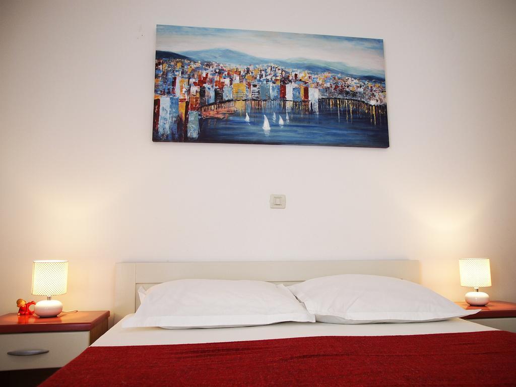 Rados Apartment *